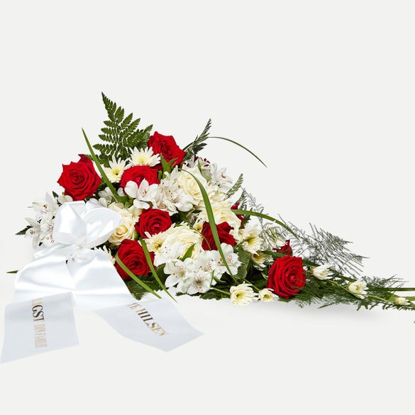 Bårebuket i klassisk stil med bånd